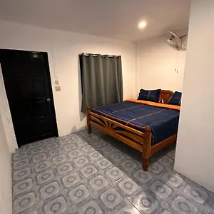 Divers House מלון